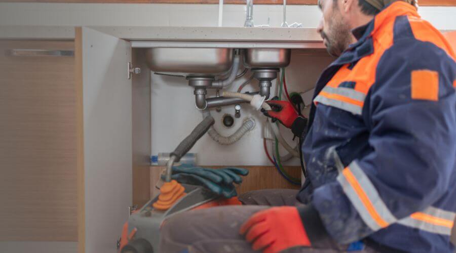 Local water heater installation in Concan, TX
